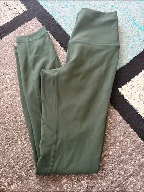 lululemon hunter Green Leggings